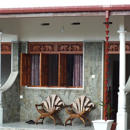 Beach Corner Hotel Weligama Eksteriør billede