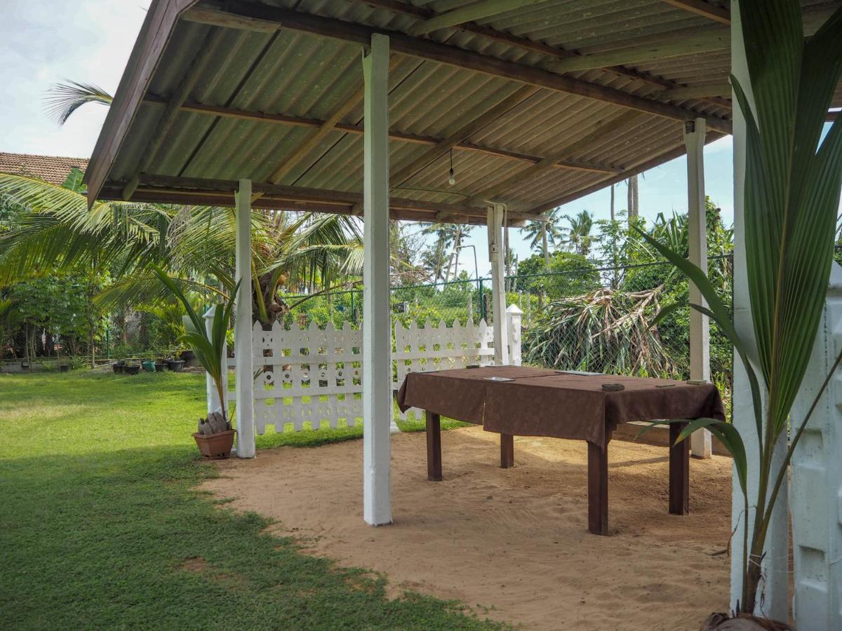 Beach Corner Hotel Weligama Eksteriør billede